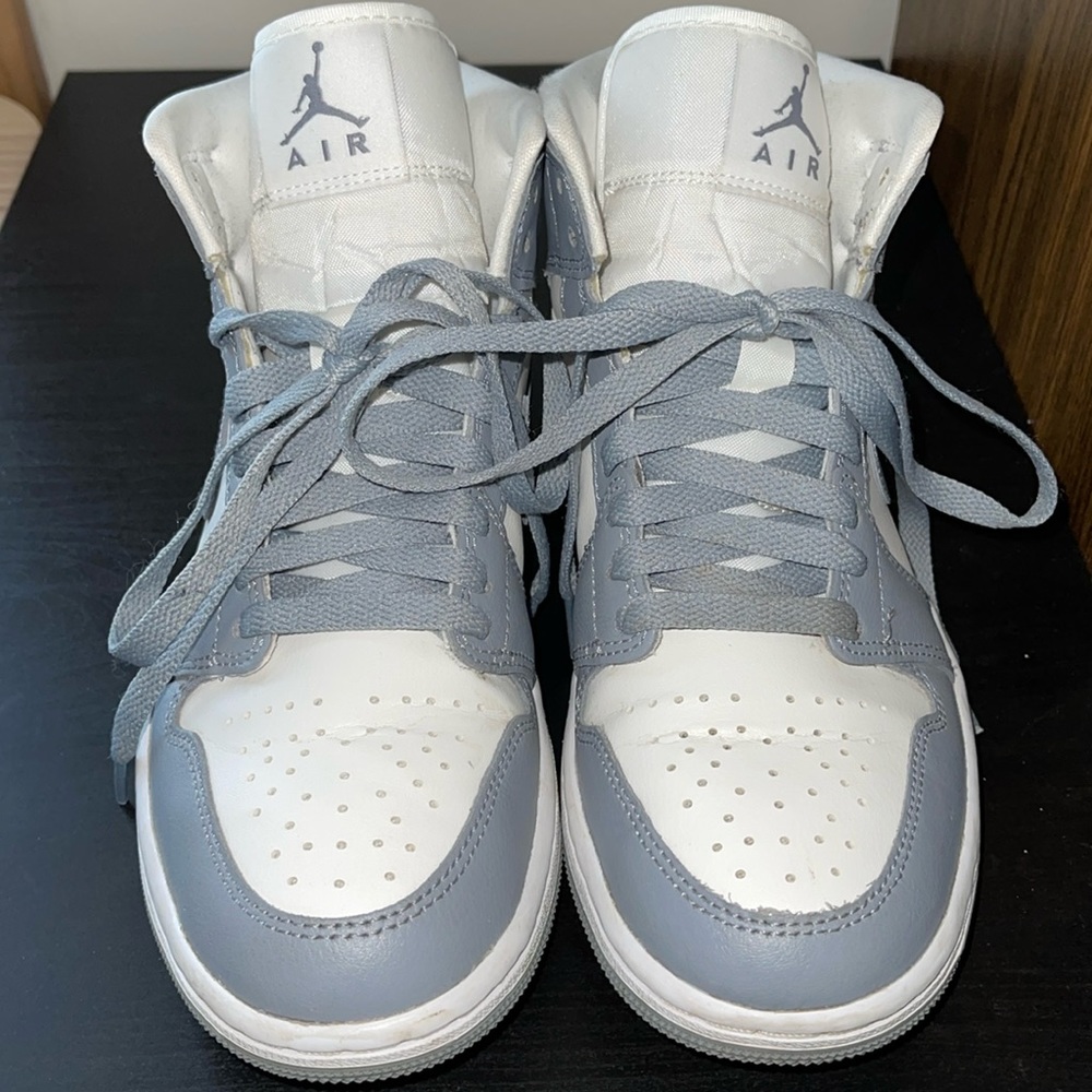 Womens Air Jordan 1 Mid  "Stealth" - Size 7
